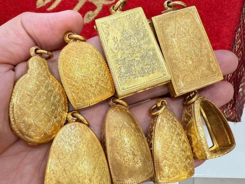 รับซื้อกรอบพระเก่า